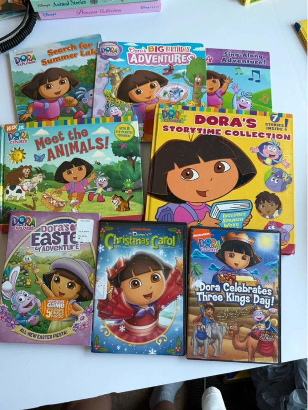 Nickelodeon Dora the Explorer Book and DVD Mixed Lot of 8